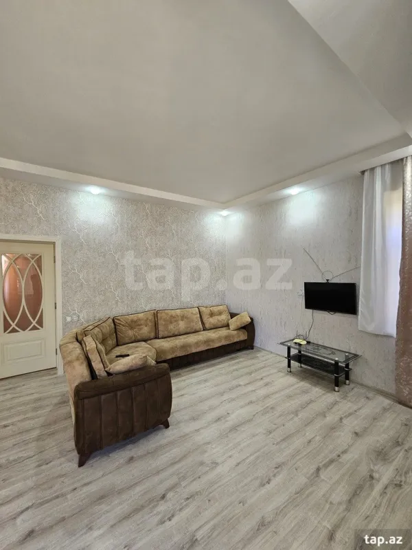 Kirayə verilir 3 otaqlı həyət evi