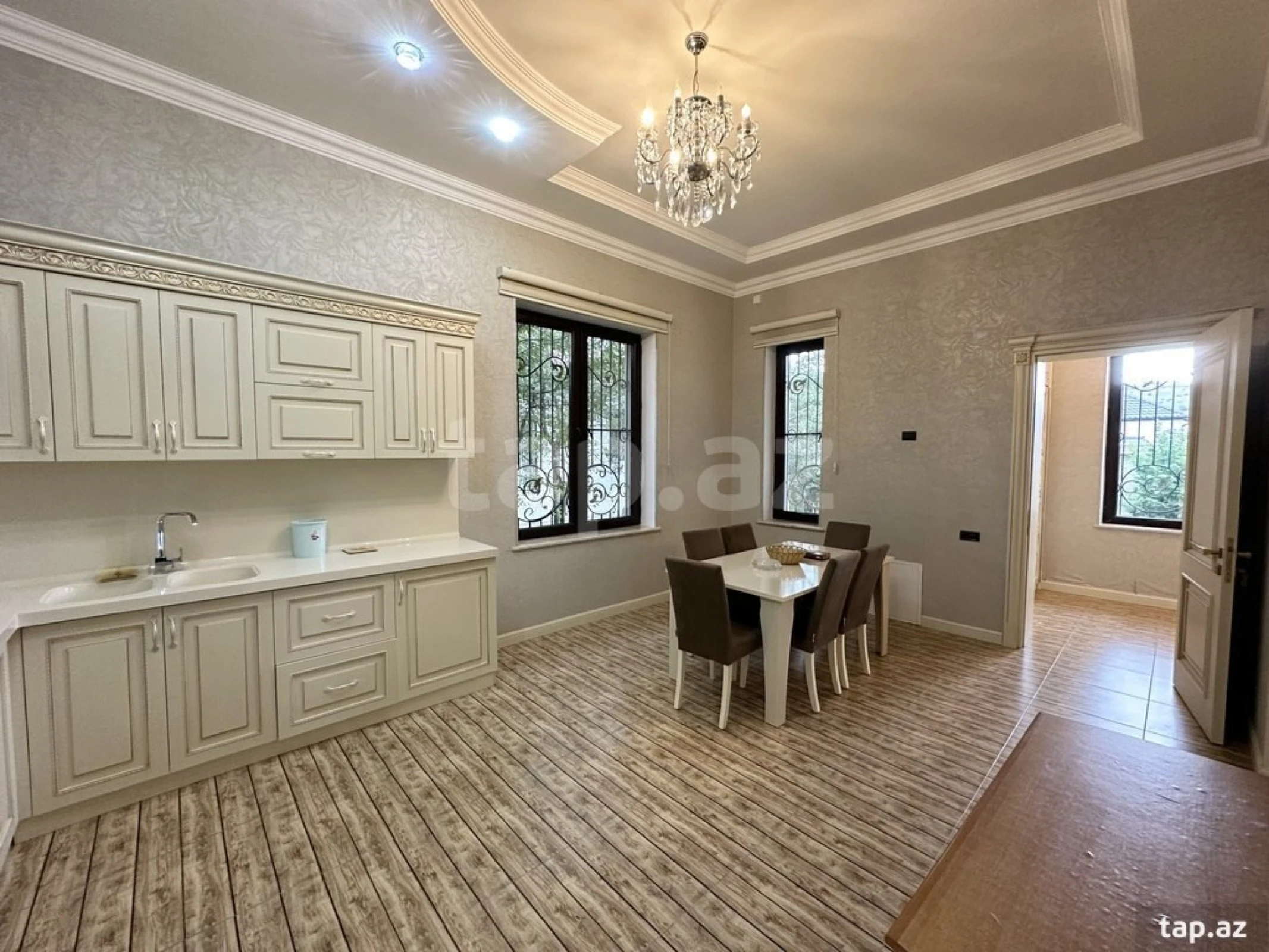 Kirayə verilir 5 otaqlı həyət evi