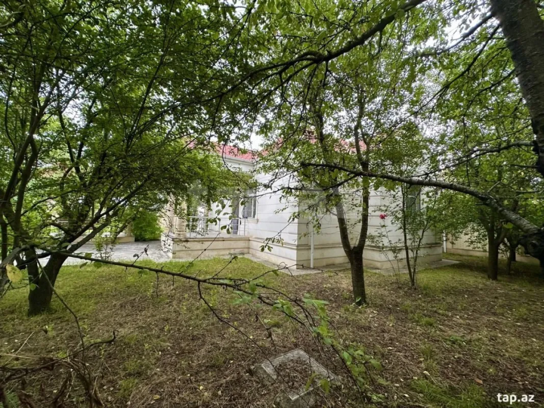 Kirayə verilir 5 otaqlı həyət evi
