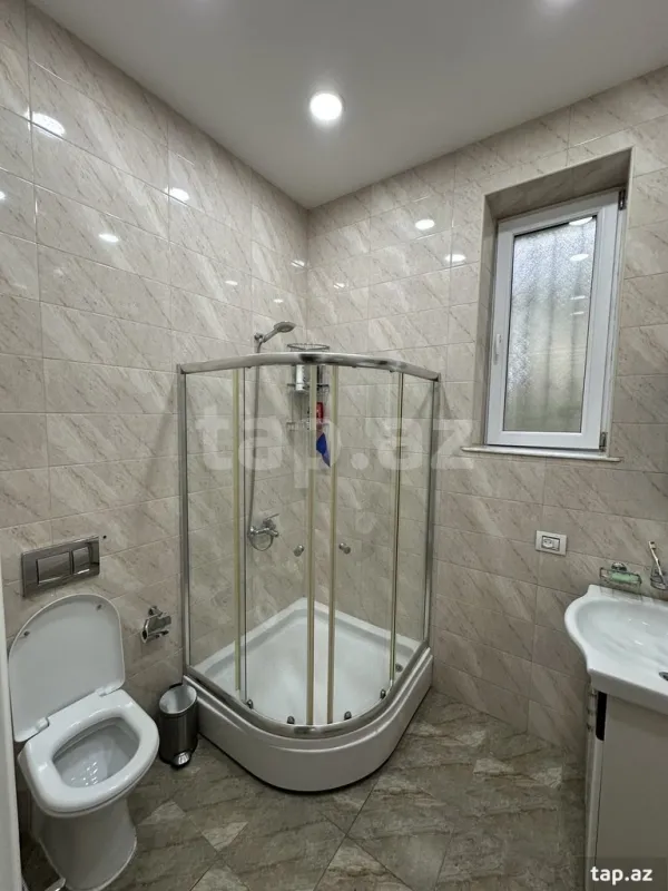 Kirayə verilir 5 otaqlı həyət evi