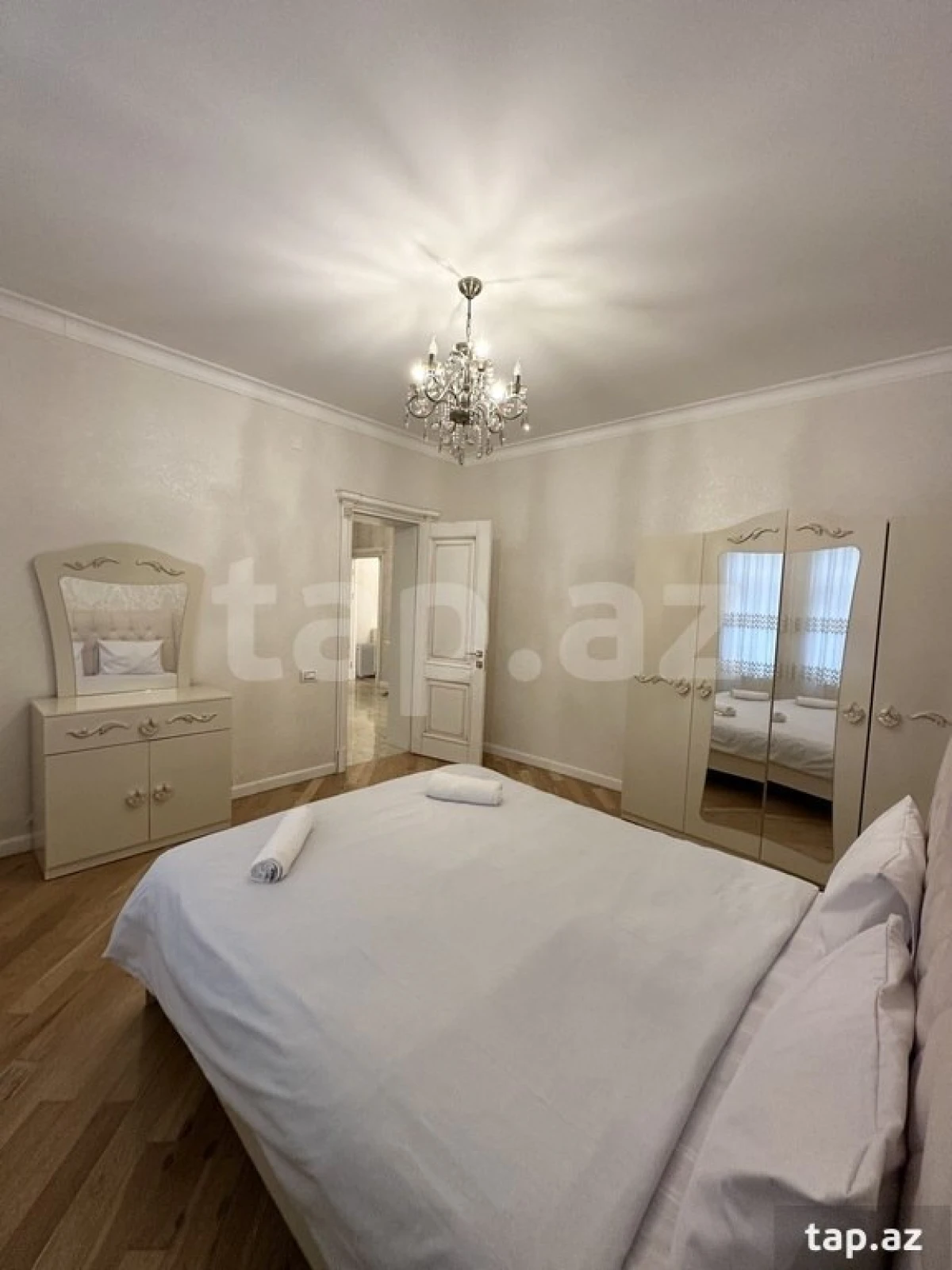 Kirayə verilir 5 otaqlı həyət evi