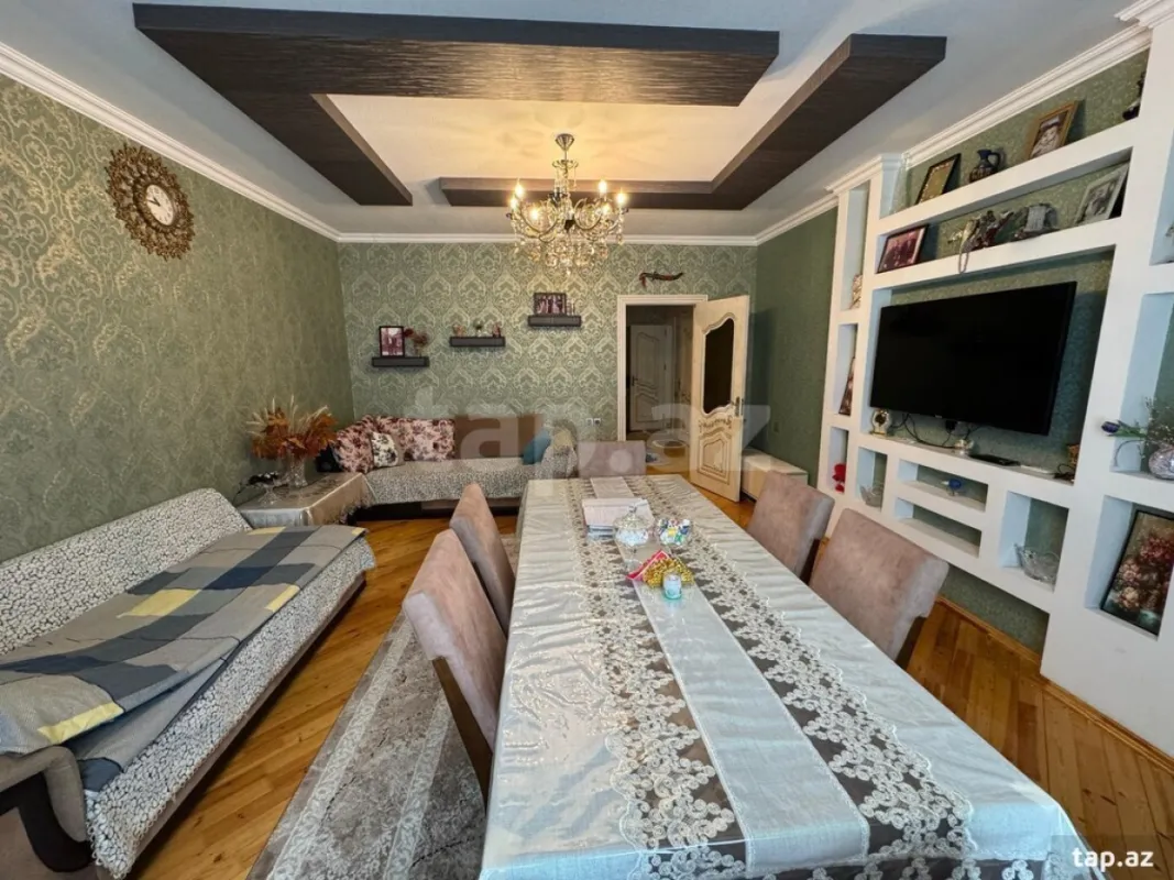 Satılır 4 otaqlı yeni tikili 125 m²