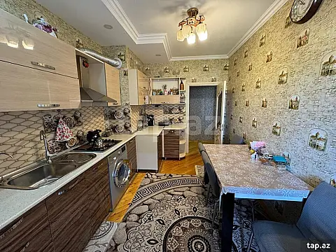 Satılır 4 otaqlı yeni tikili 125 m²