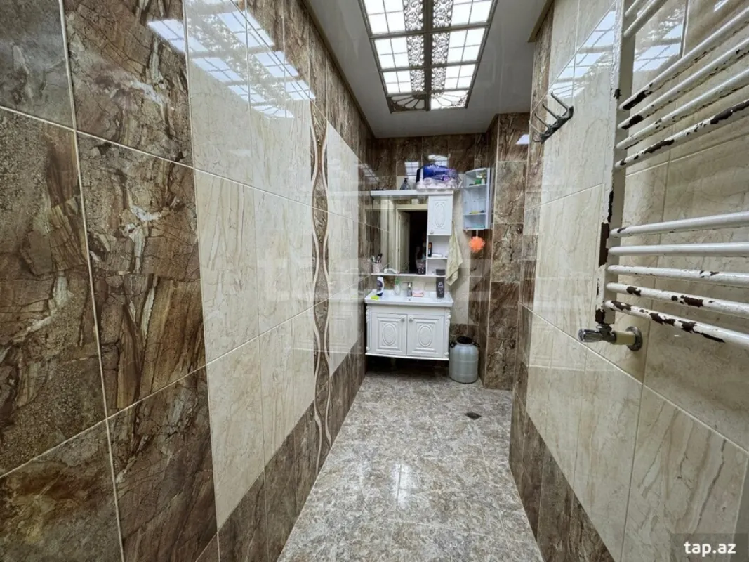Satılır 4 otaqlı yeni tikili 125 m²