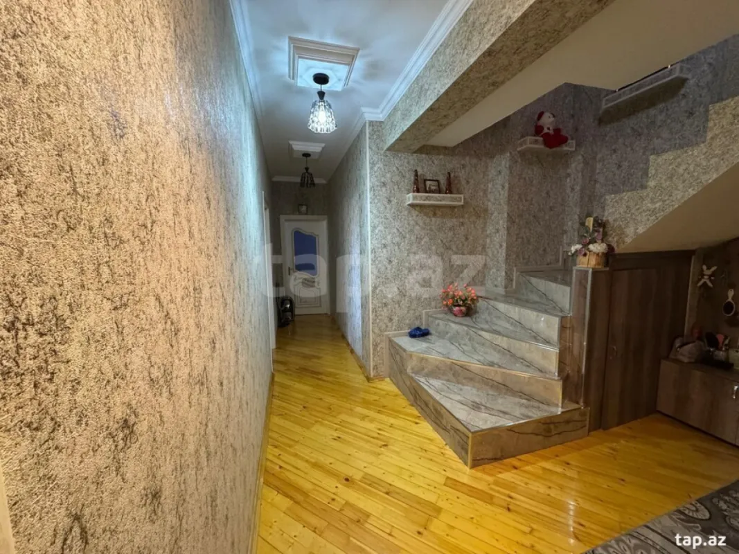 Satılır 4 otaqlı yeni tikili 125 m²