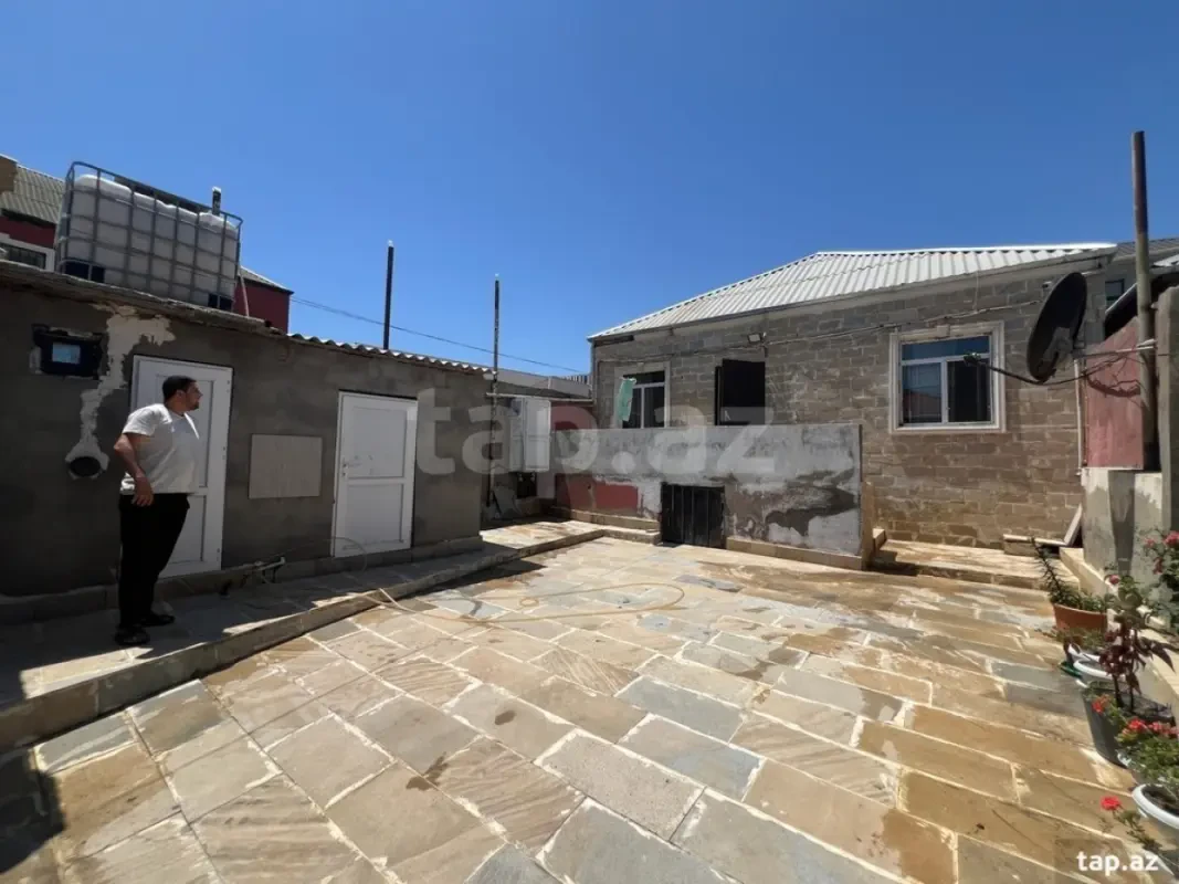 Satılır 4 otaqlı həyət evi 150 m²