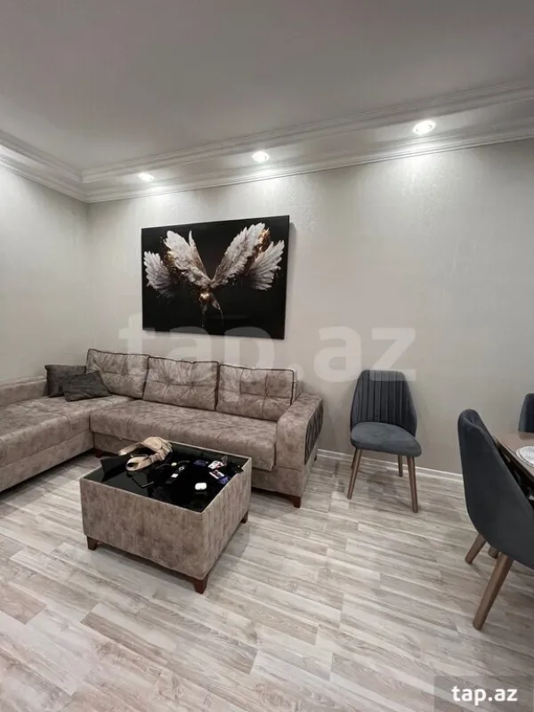Kirayə verilir 3 otaqlı yeni tikili 90 m²