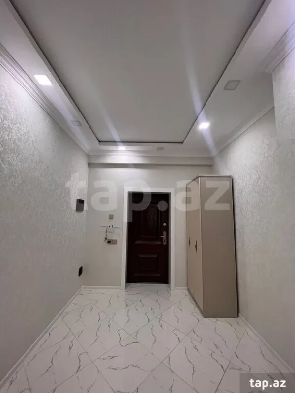 Kirayə verilir 3 otaqlı yeni tikili 90 m²