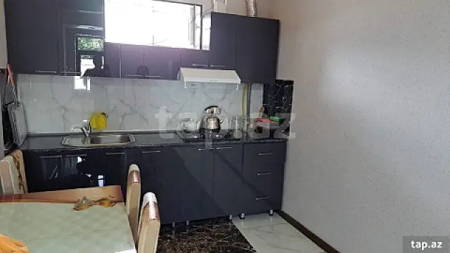 Kirayə verilir 3 otaqlı həyət evi