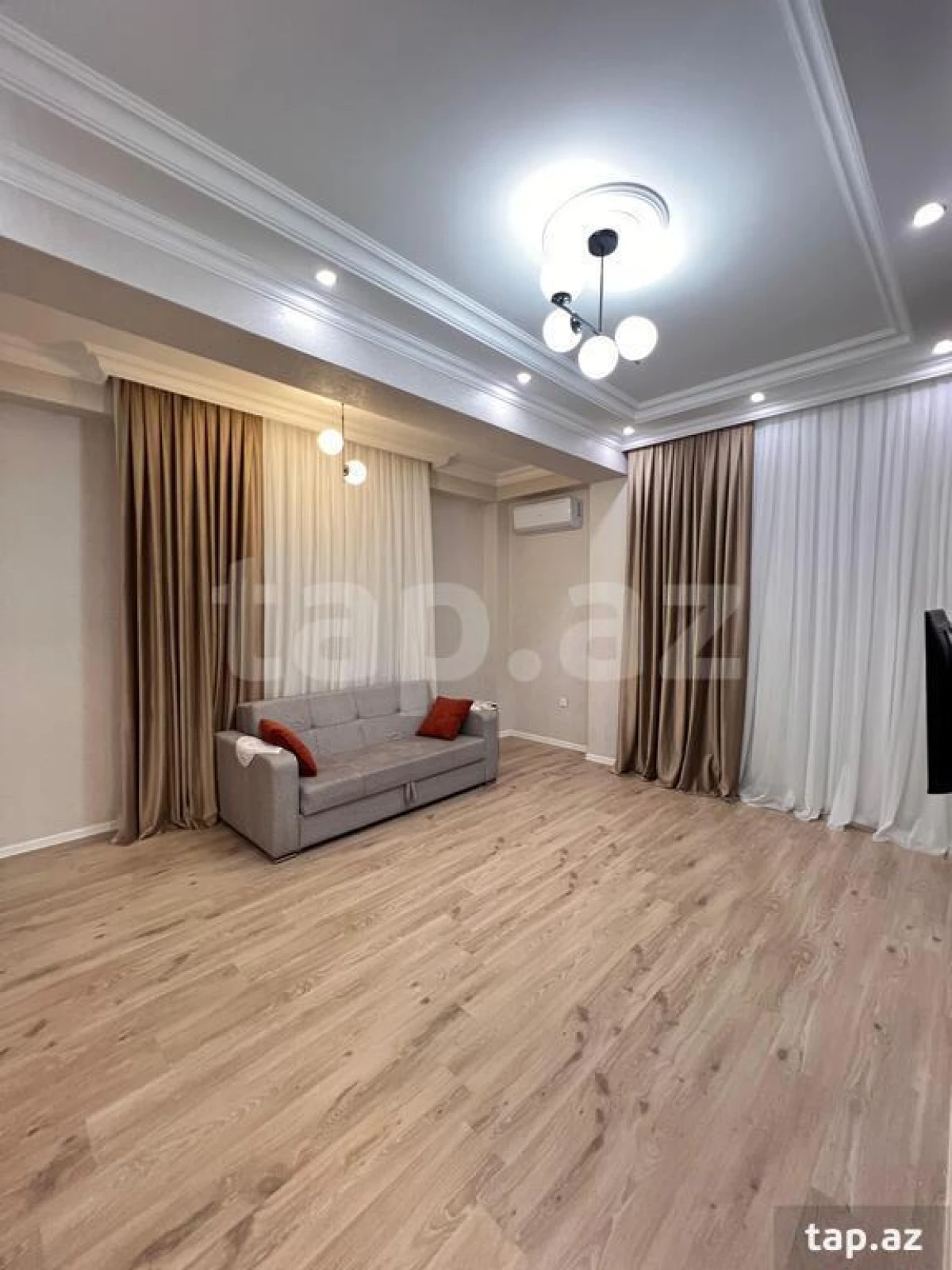 Kirayə verilir 2 otaqlı yeni tikili 90 m²