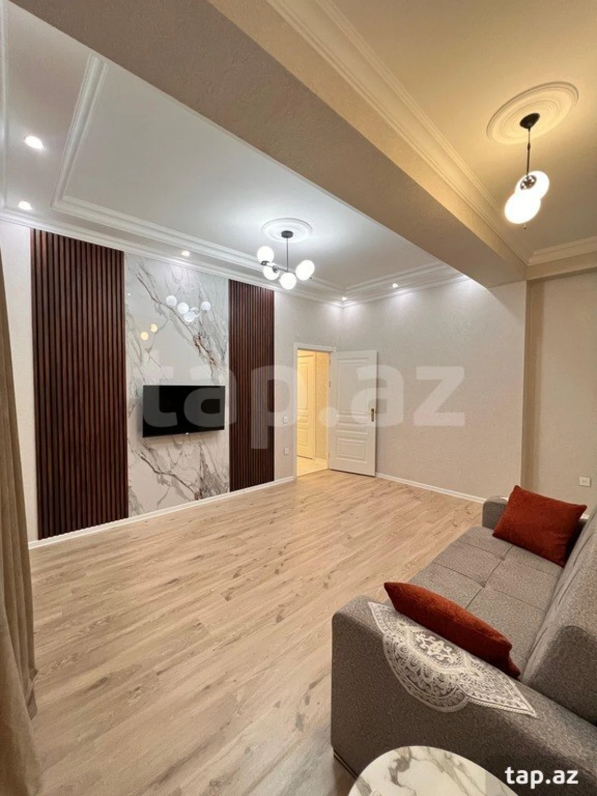 Kirayə verilir 2 otaqlı yeni tikili 90 m²