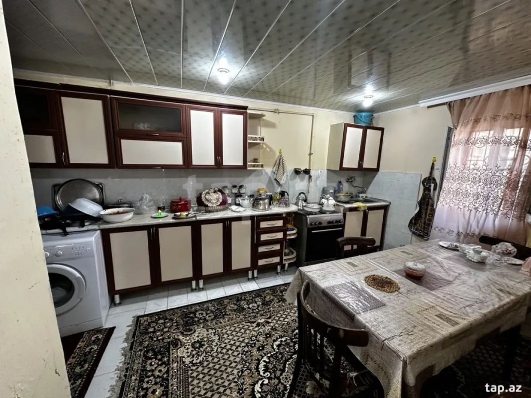 Satılır 5 otaqlı həyət evi