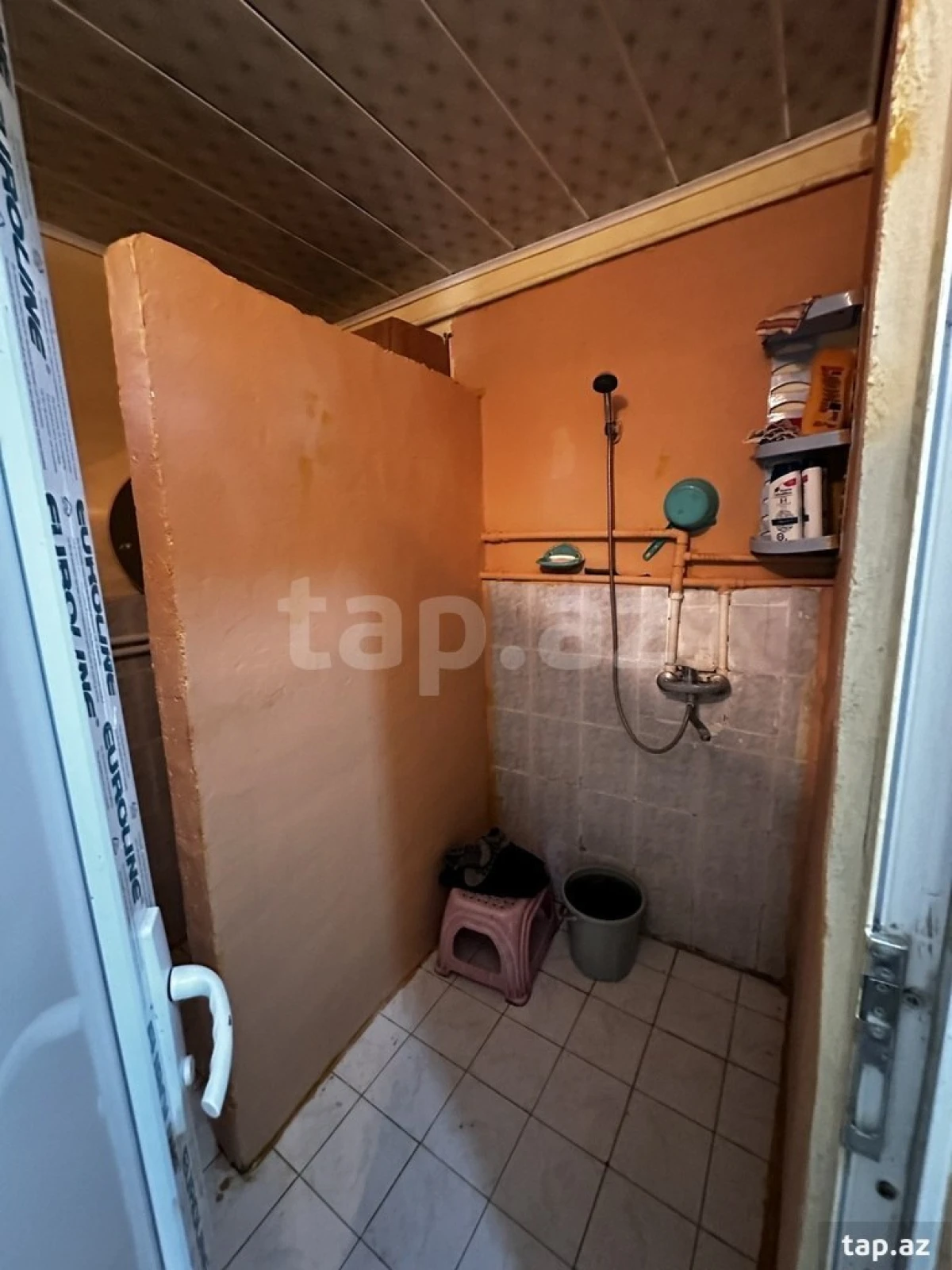 Satılır 5 otaqlı həyət evi