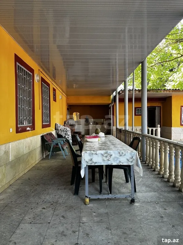 Satılır 5 otaqlı həyət evi