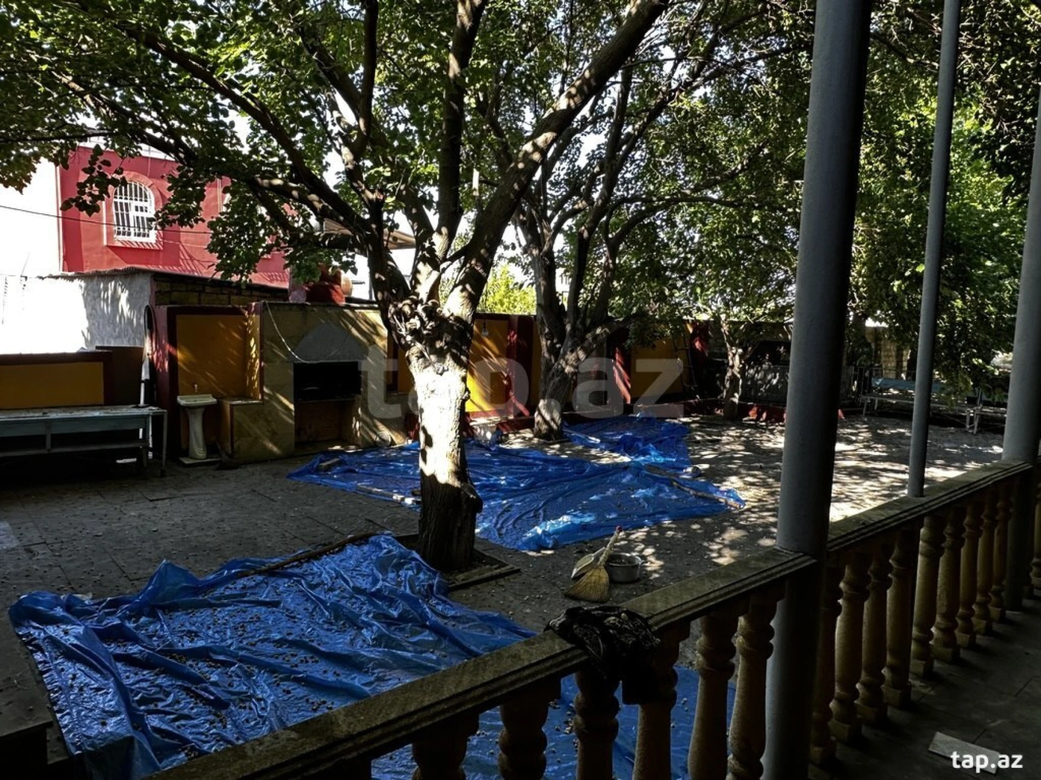 Satılır 5 otaqlı həyət evi