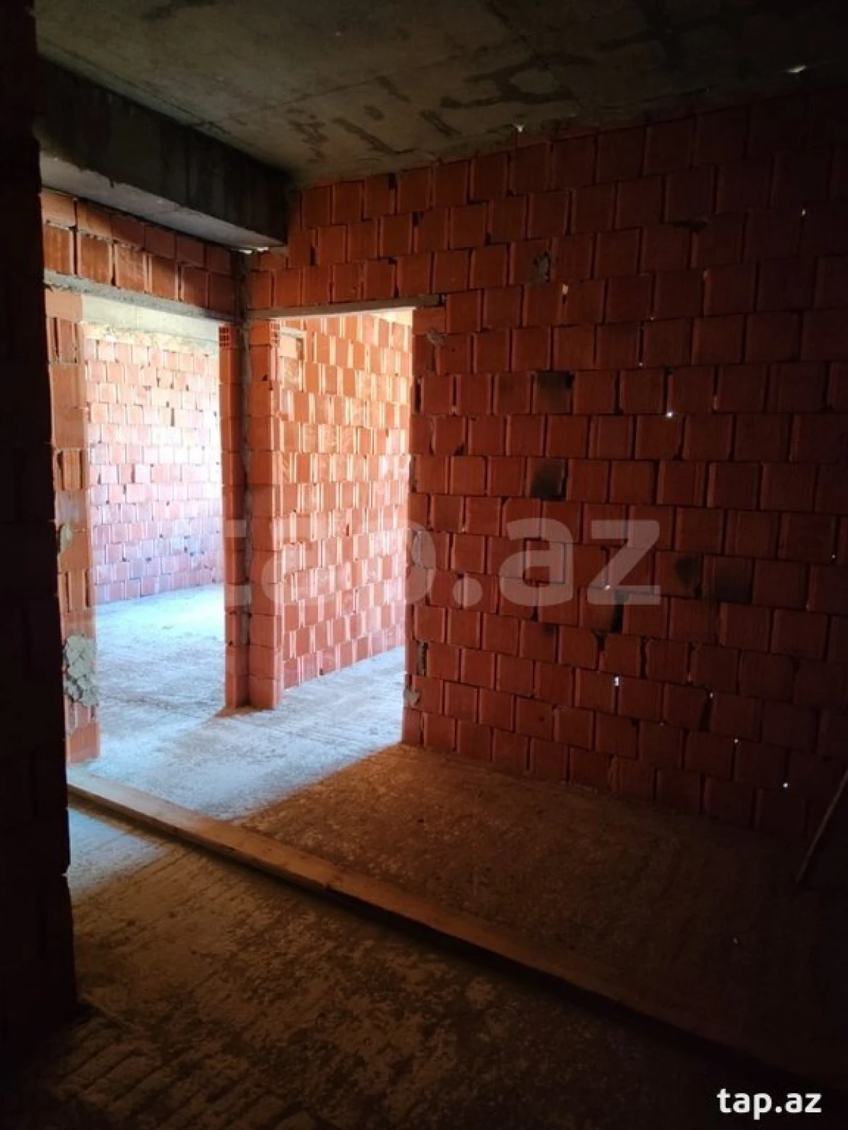 Satılır 1 otaqlı yeni tikili 44 m²