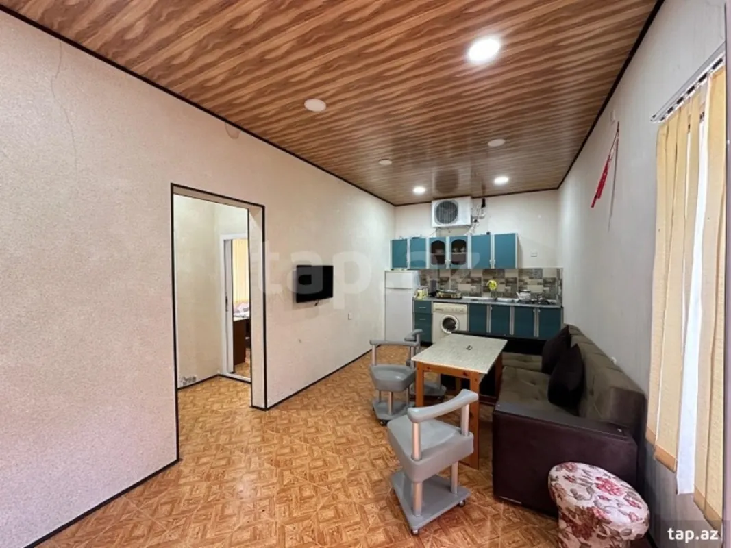 Kirayə verilir 4 otaqlı həyət evi