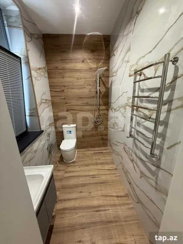 Satılır 5 otaqlı həyət evi