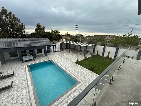 Satılır 5 otaqlı həyət evi
