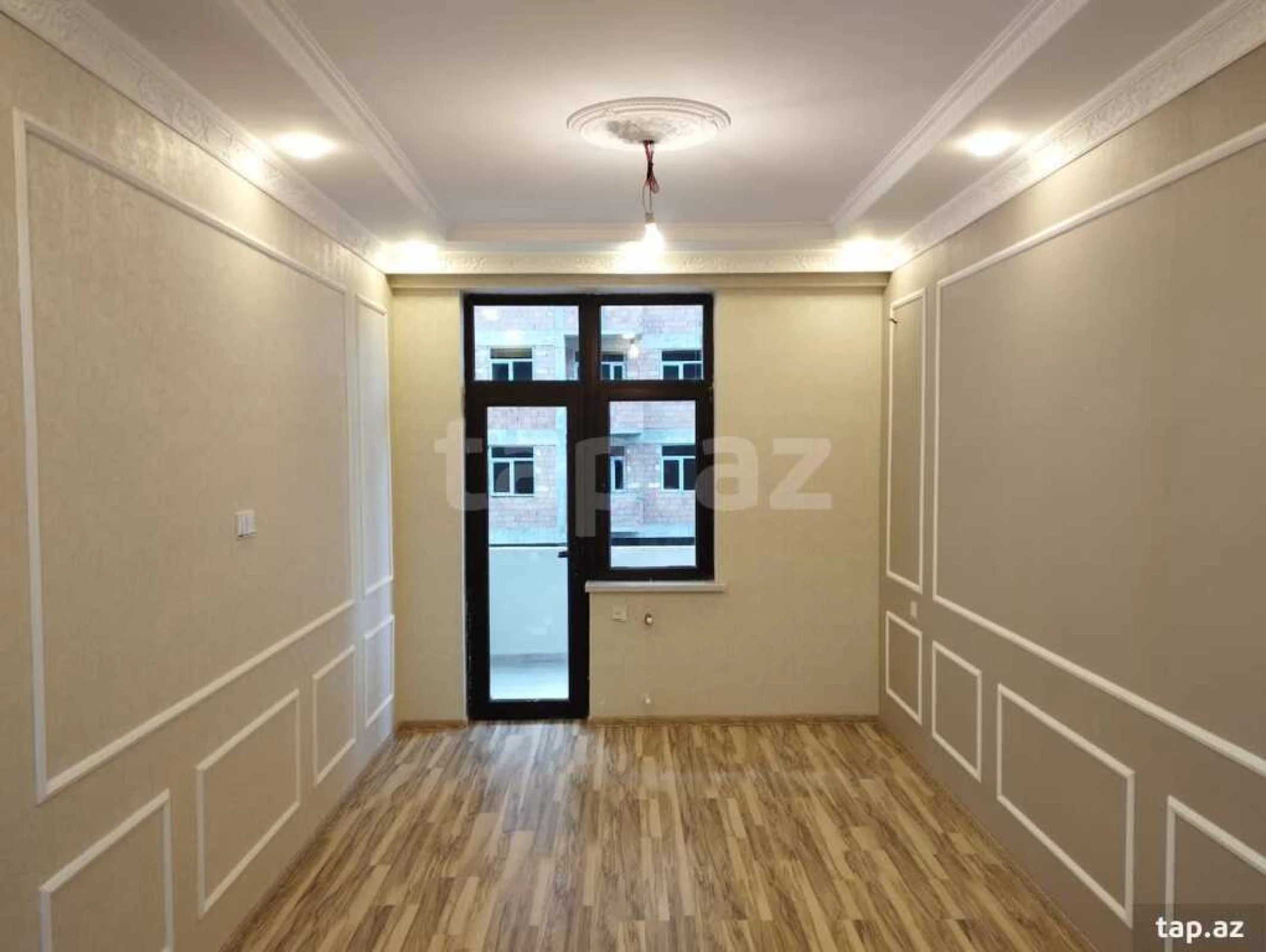 Satılır 3 otaqlı yeni tikili 74 m²