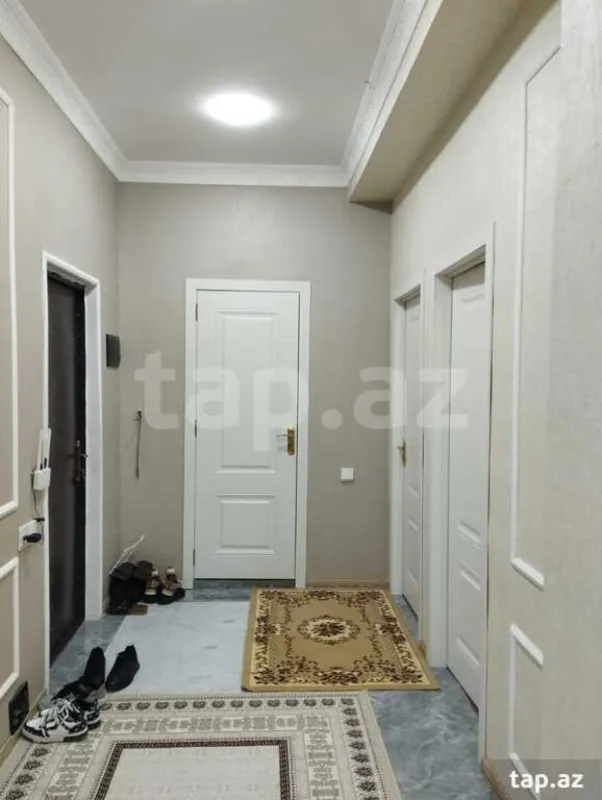 Satılır 3 otaqlı yeni tikili 74 m²