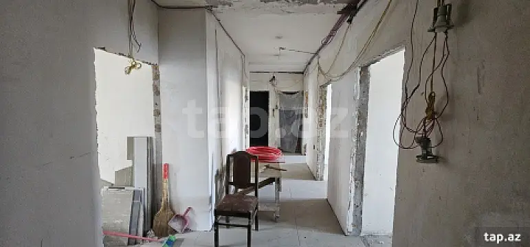 Satılır 6 otaqlı mənzil 121.8 m² — Bakı, Binəqədi 6 otaq 121.80 m²
