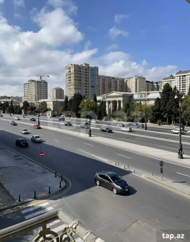 Satılır 3 otaqlı mənzil 67 m²