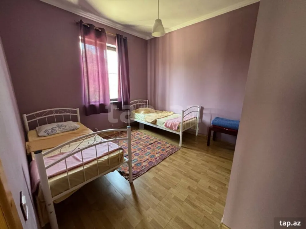 Satılır 5 otaqlı həyət evi