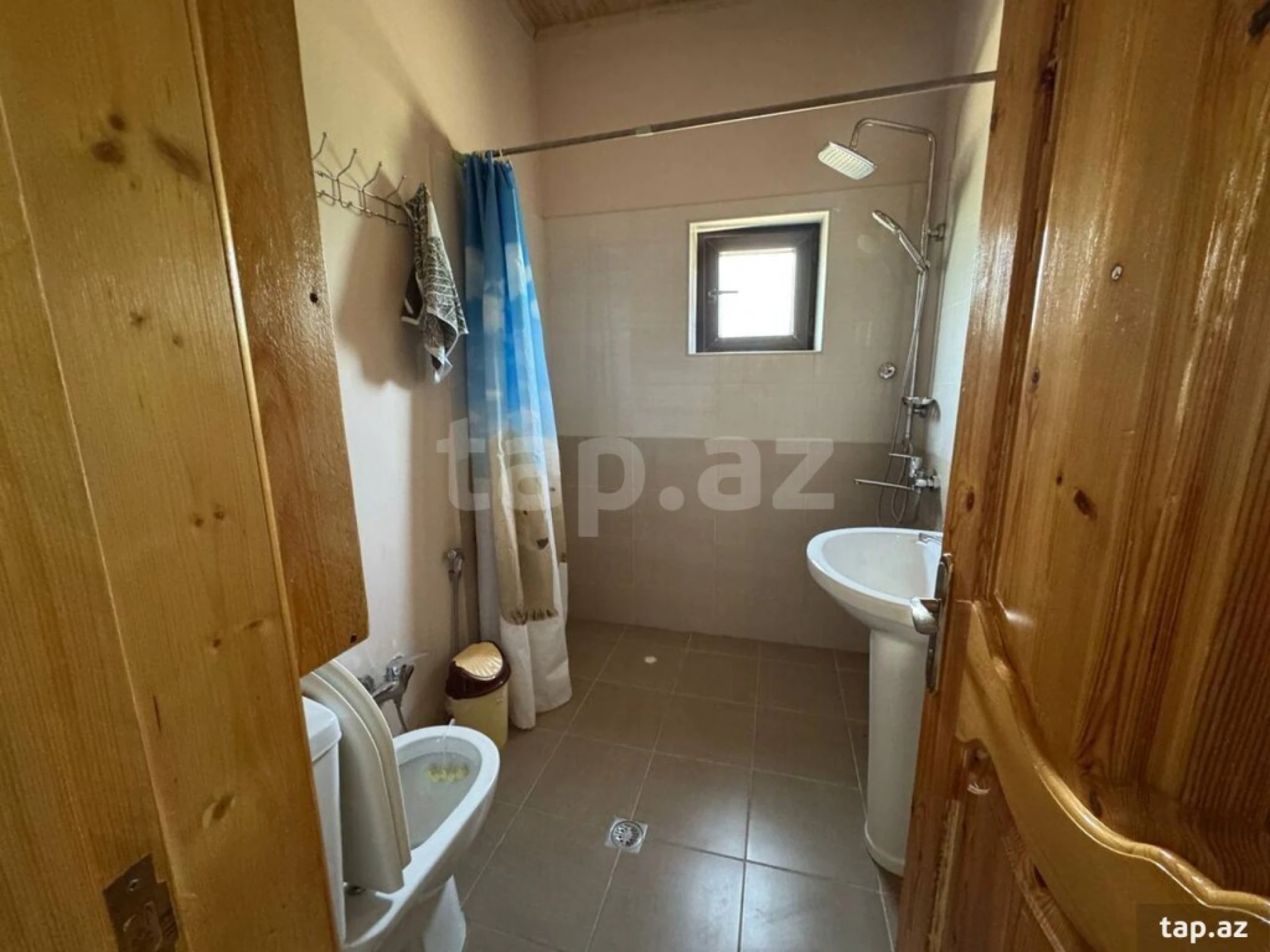 Satılır 5 otaqlı həyət evi