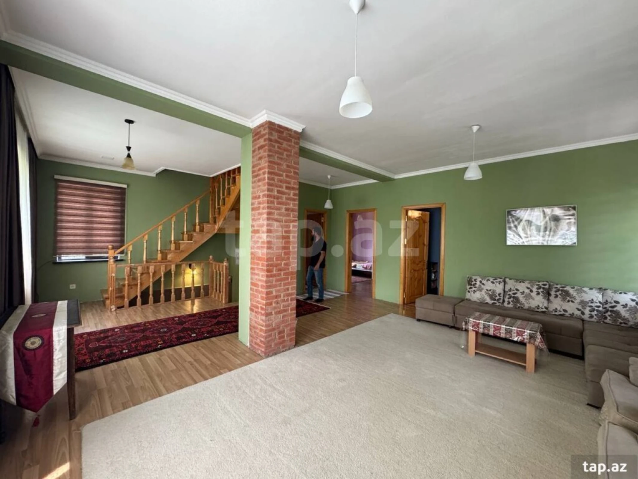 Satılır 5 otaqlı həyət evi