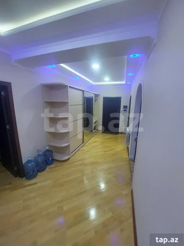 Kirayə verilir 3 otaqlı yeni tikili 86 m²