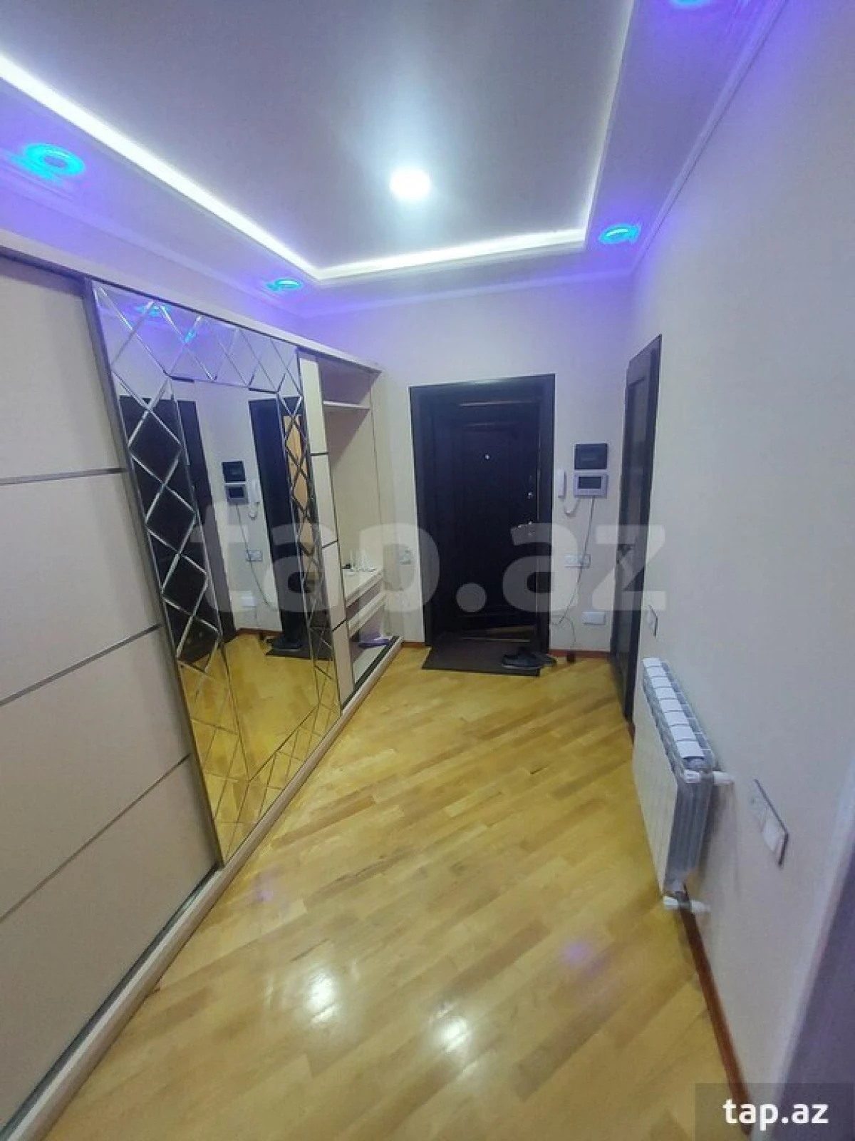 Kirayə verilir 3 otaqlı yeni tikili 86 m²