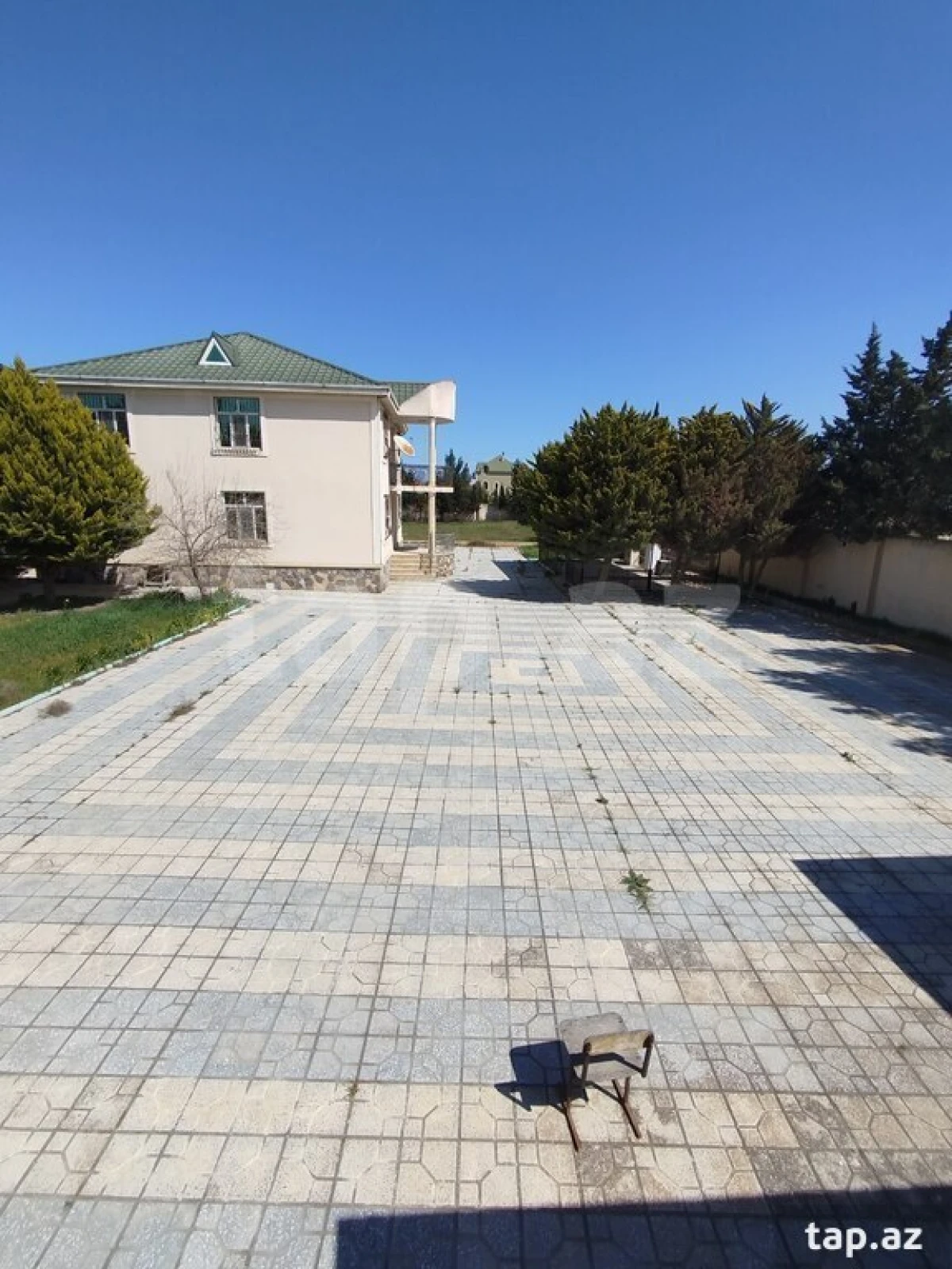 Satılır 4 otaqlı həyət evi 200 m²