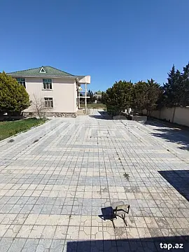 Satılır 4 otaqlı həyət evi 200 m²