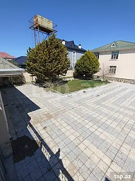 Satılır 4 otaqlı həyət evi 200 m²