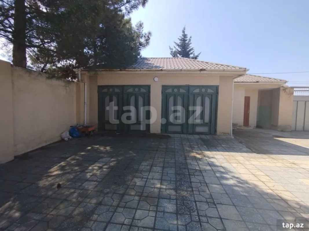 Satılır 4 otaqlı həyət evi 200 m²