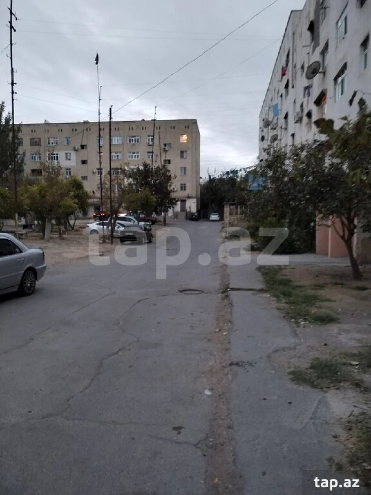 Satılır 2 otaqlı mənzil 52 m²