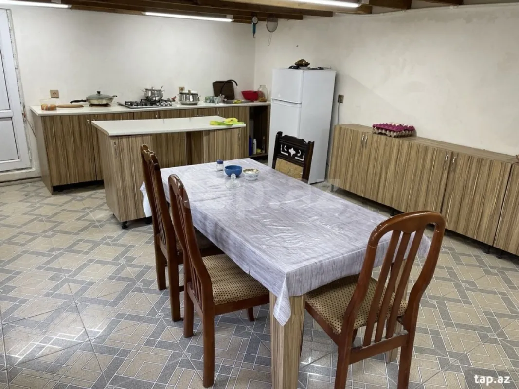 Kirayə verilir 6 otaqlı həyət evi
