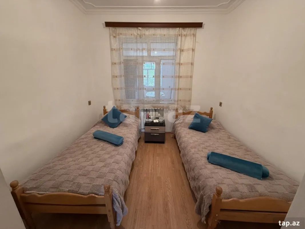 Kirayə verilir 6 otaqlı həyət evi