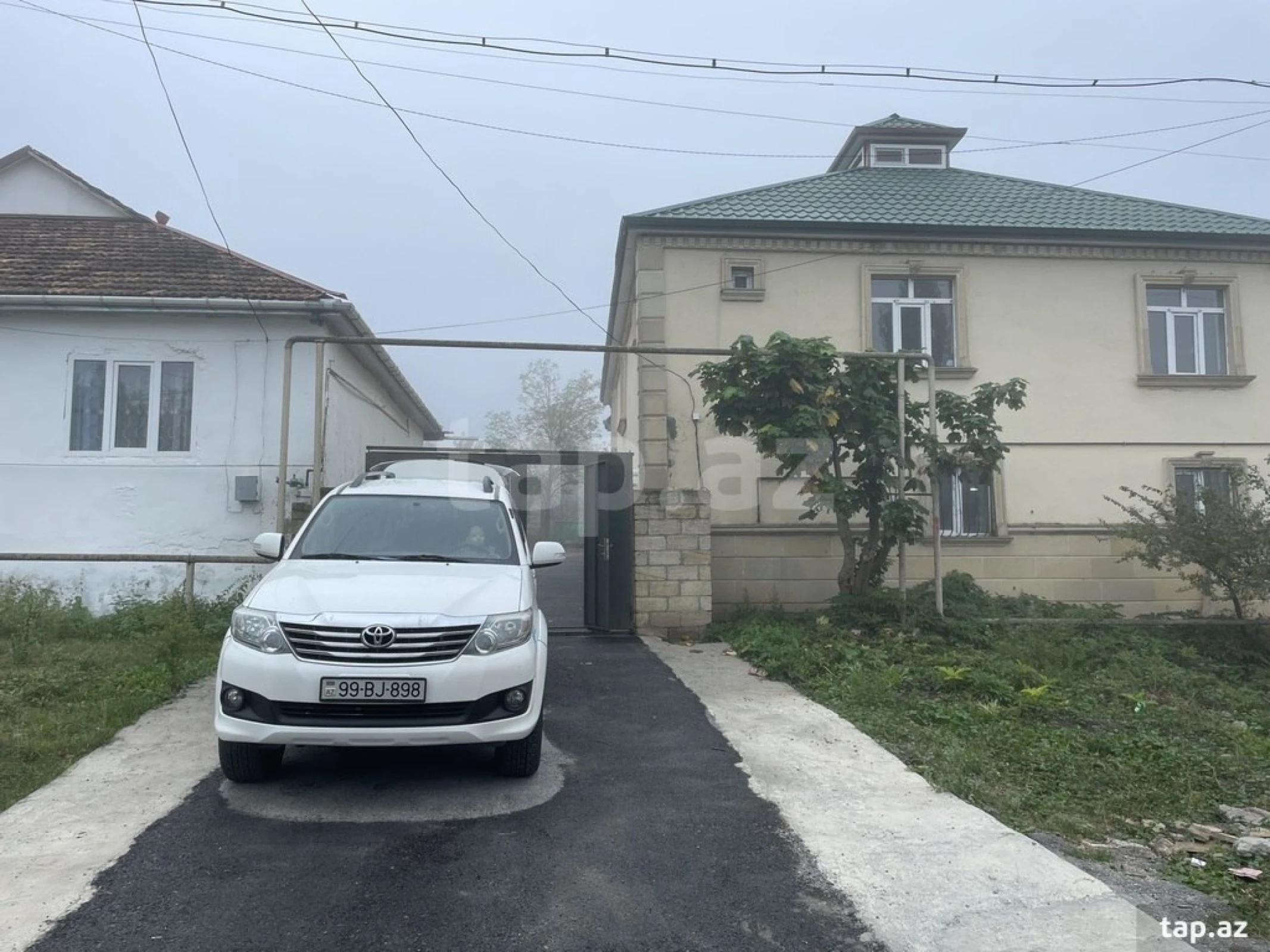 Kirayə verilir 6 otaqlı həyət evi