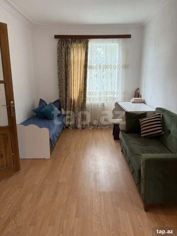 Kirayə verilir 6 otaqlı həyət evi