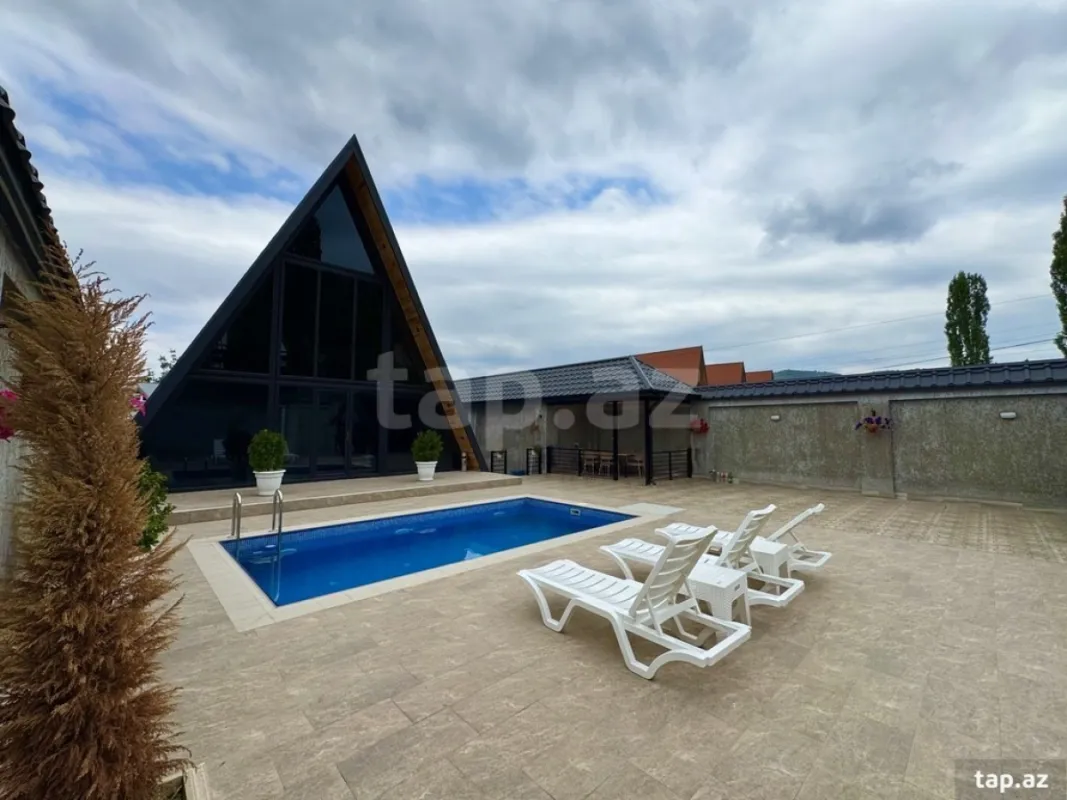 Kirayə verilir 4 otaqlı həyət evi