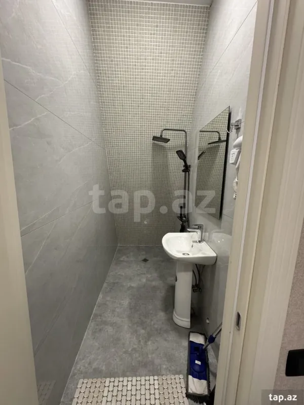 Kirayə verilir 4 otaqlı həyət evi