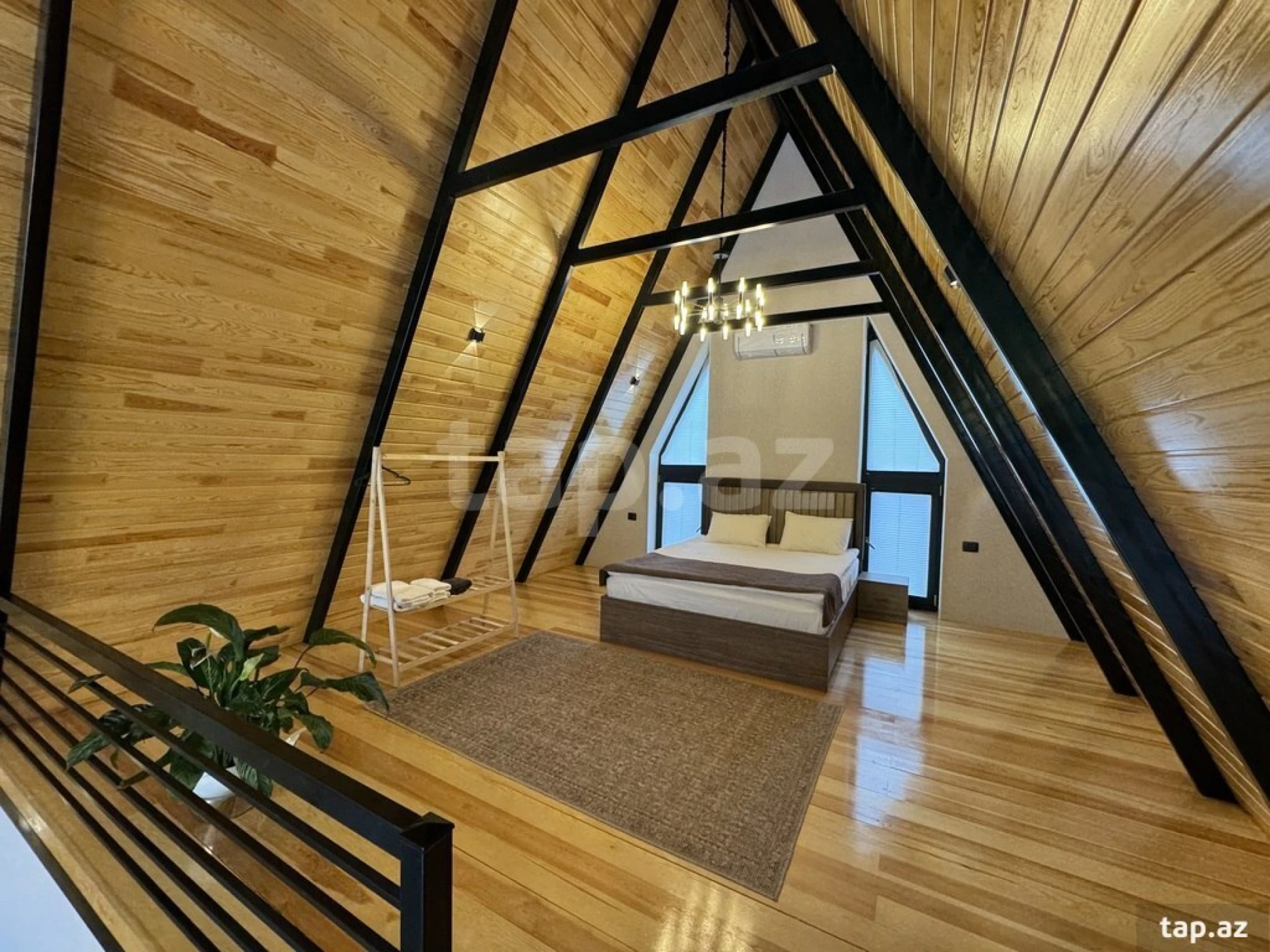 Kirayə verilir 4 otaqlı həyət evi