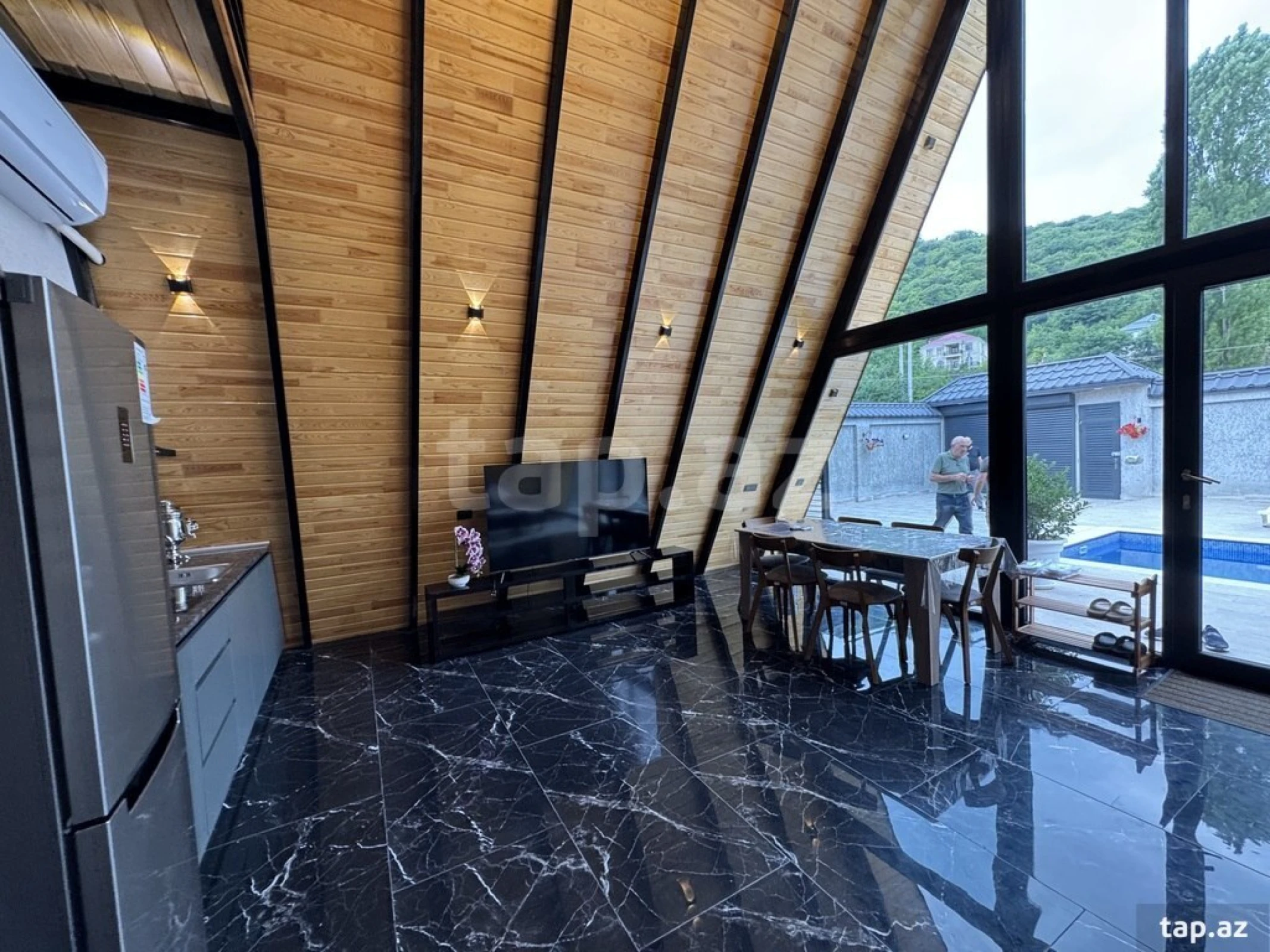 Kirayə verilir 4 otaqlı həyət evi