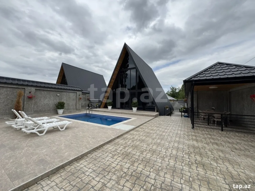 Kirayə verilir 4 otaqlı həyət evi