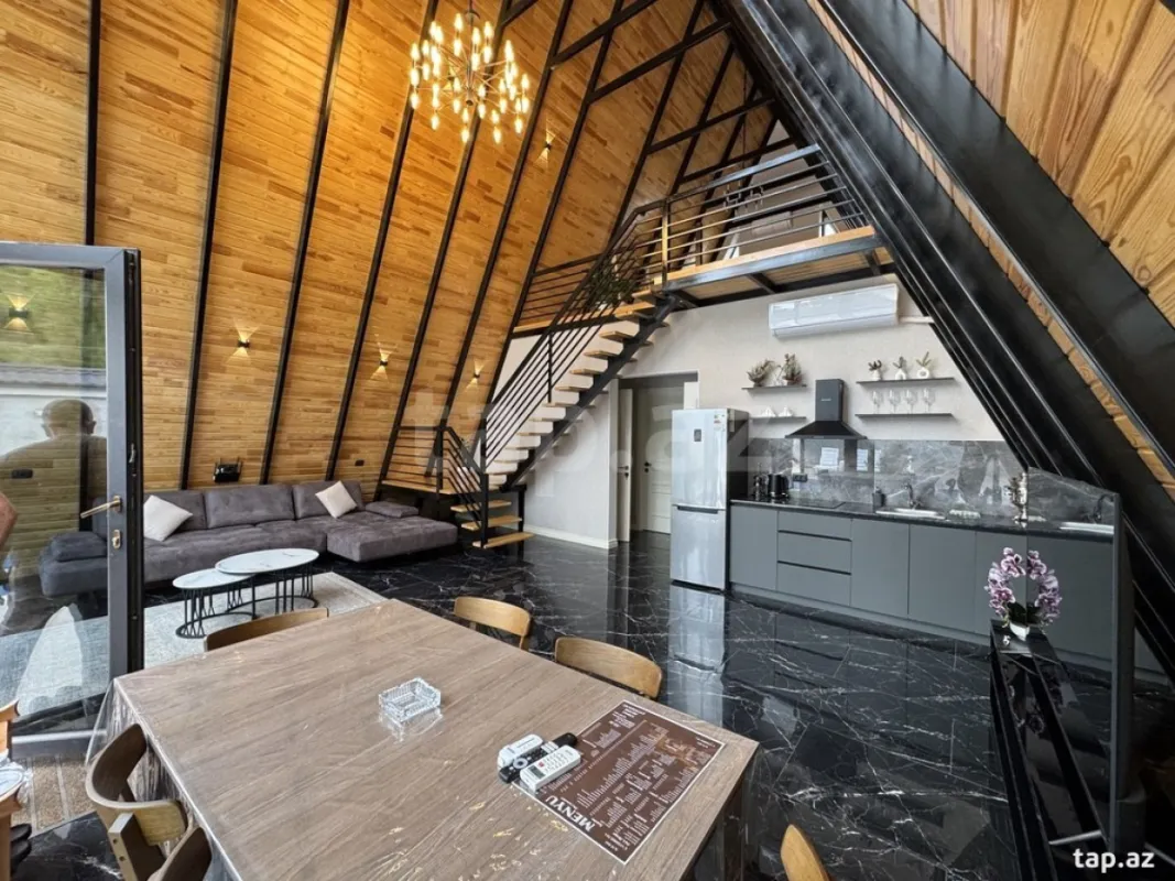 Kirayə verilir 4 otaqlı həyət evi