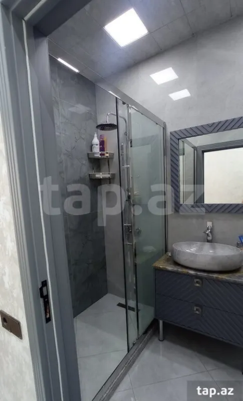 Kirayə verilir 2 otaqlı yeni tikili 50 m²