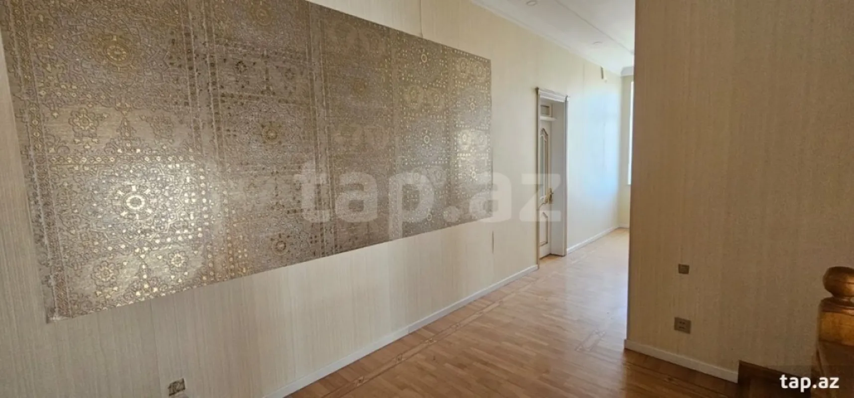 Kirayə verilir 9 otaqlı həyət evi 600 m²