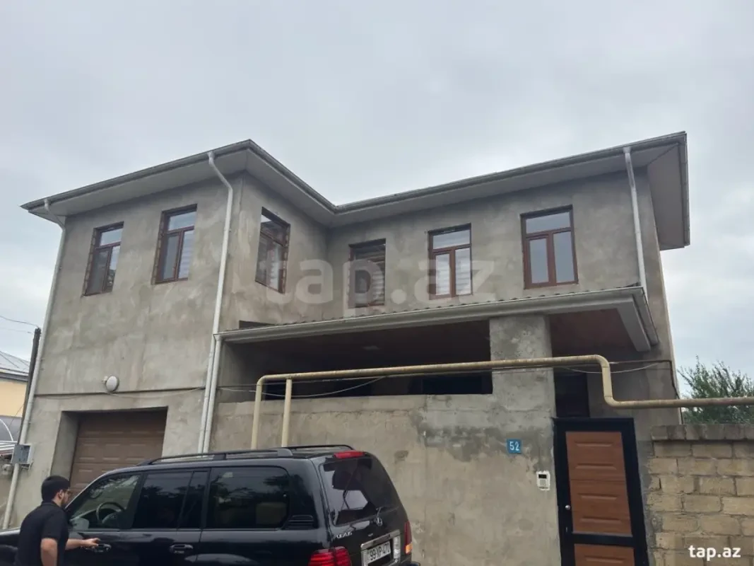 Satılır 3 otaqlı həyət evi 200 m²